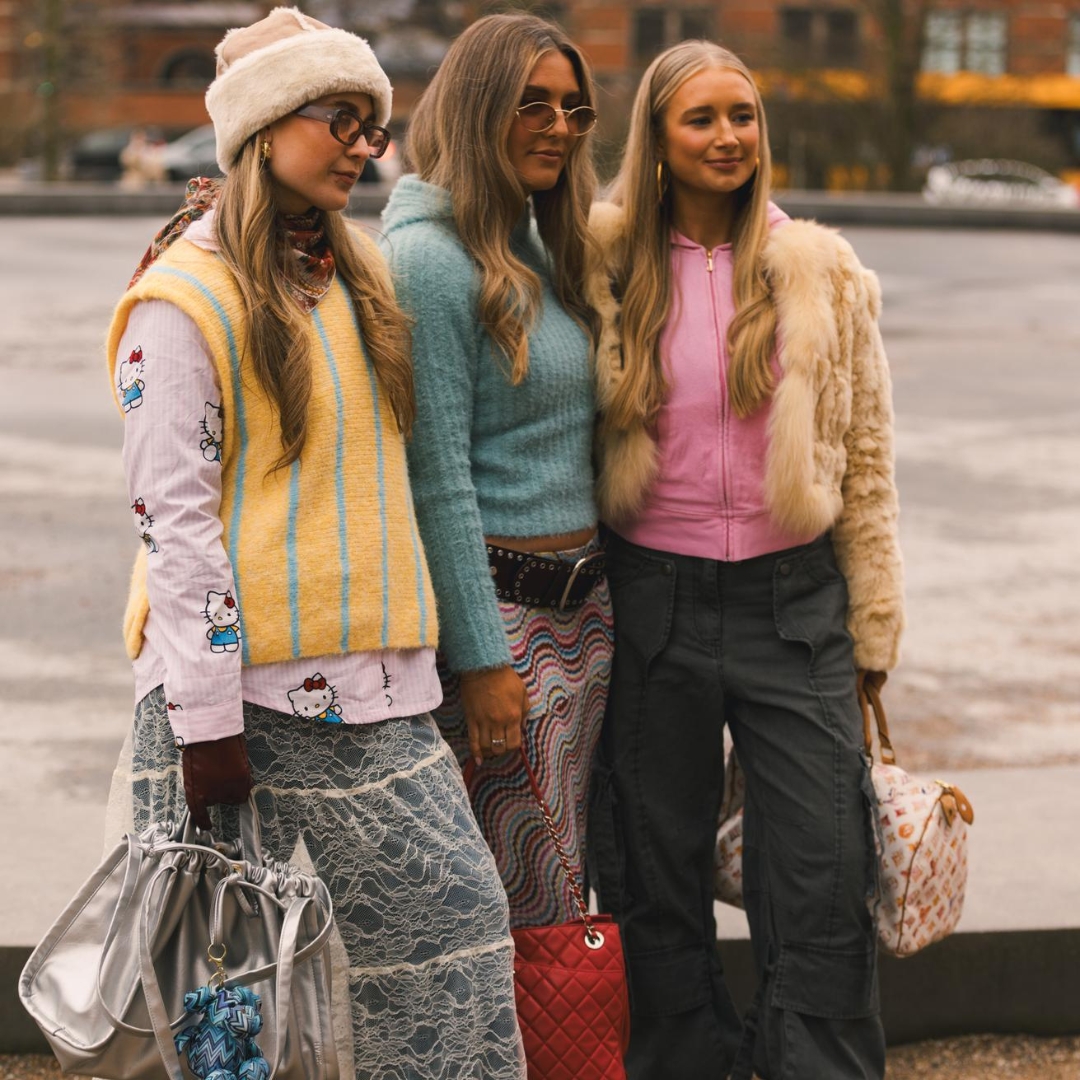 street style- Copenhagen fashion Week AW25 -Three fashionista wearing colourful outfits to contrast boring february fashion mood