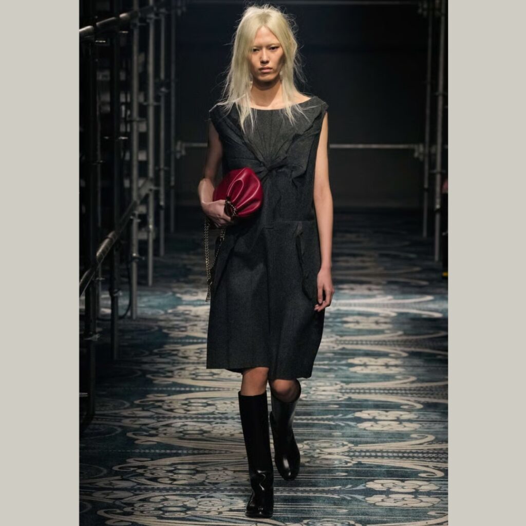 Leather-country-boots-with-a-midi-dress-shoe-trend-fall-2025