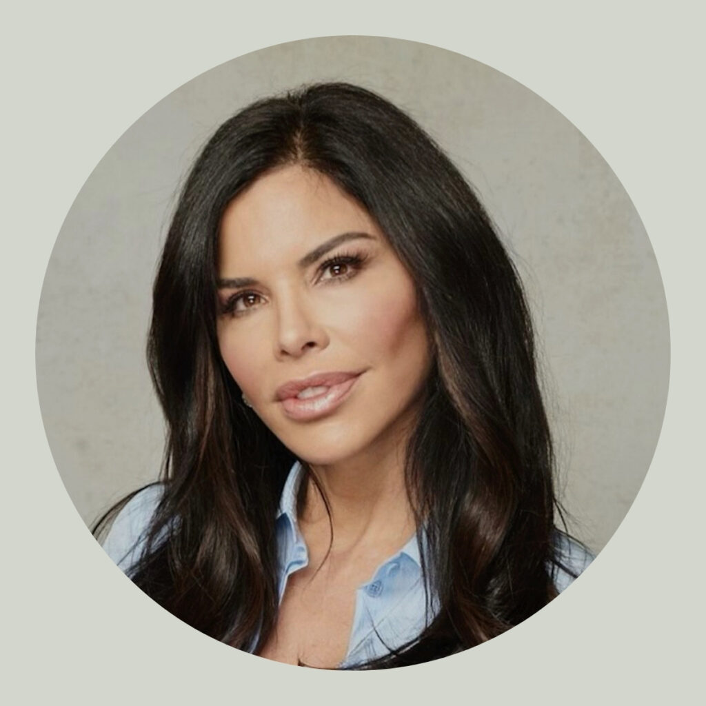 headshot of lauren sanchez bezos